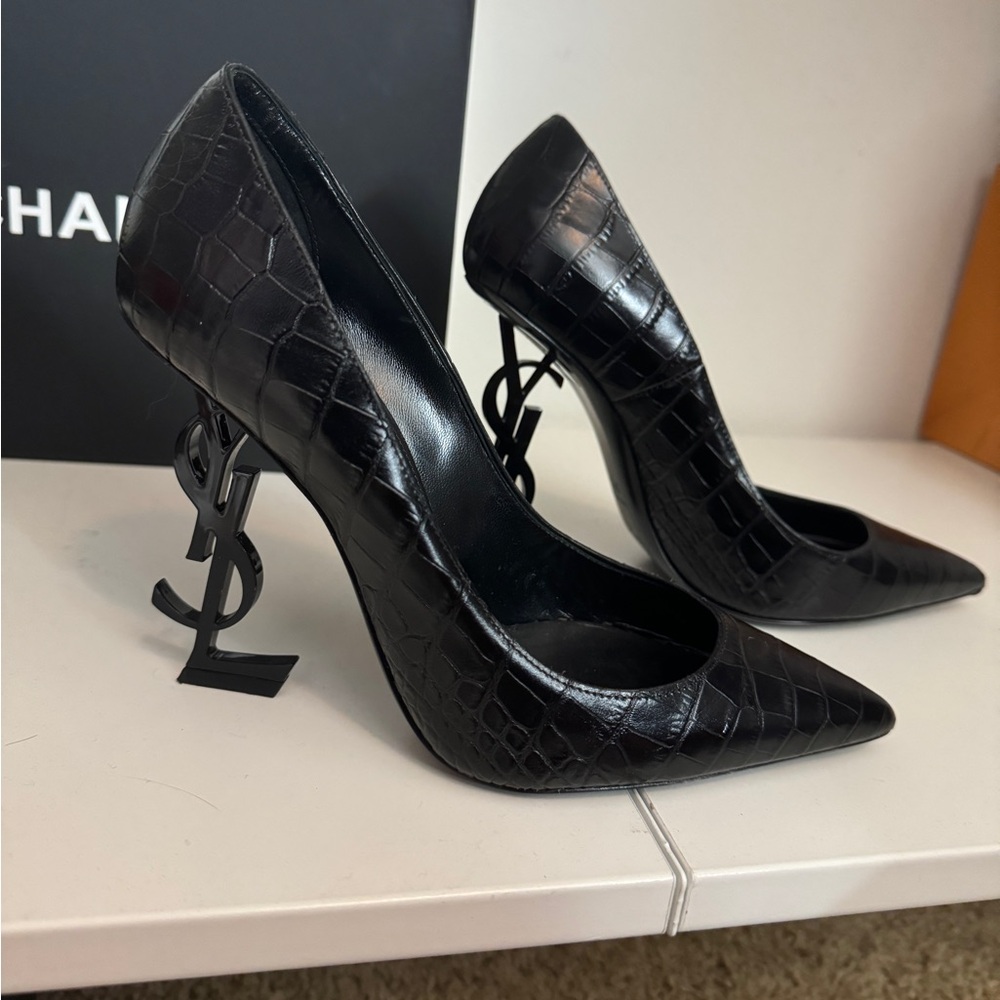 YSL heels croc edition - yves Saint Laurent